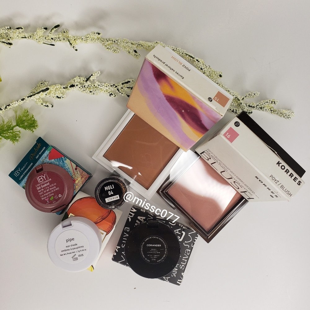 Makeup Bundle - 5 Items Value of $50+